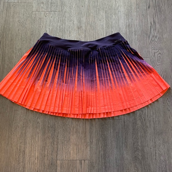 Nike Skirt Skort Pleated Purple L - Picture 2 of 4